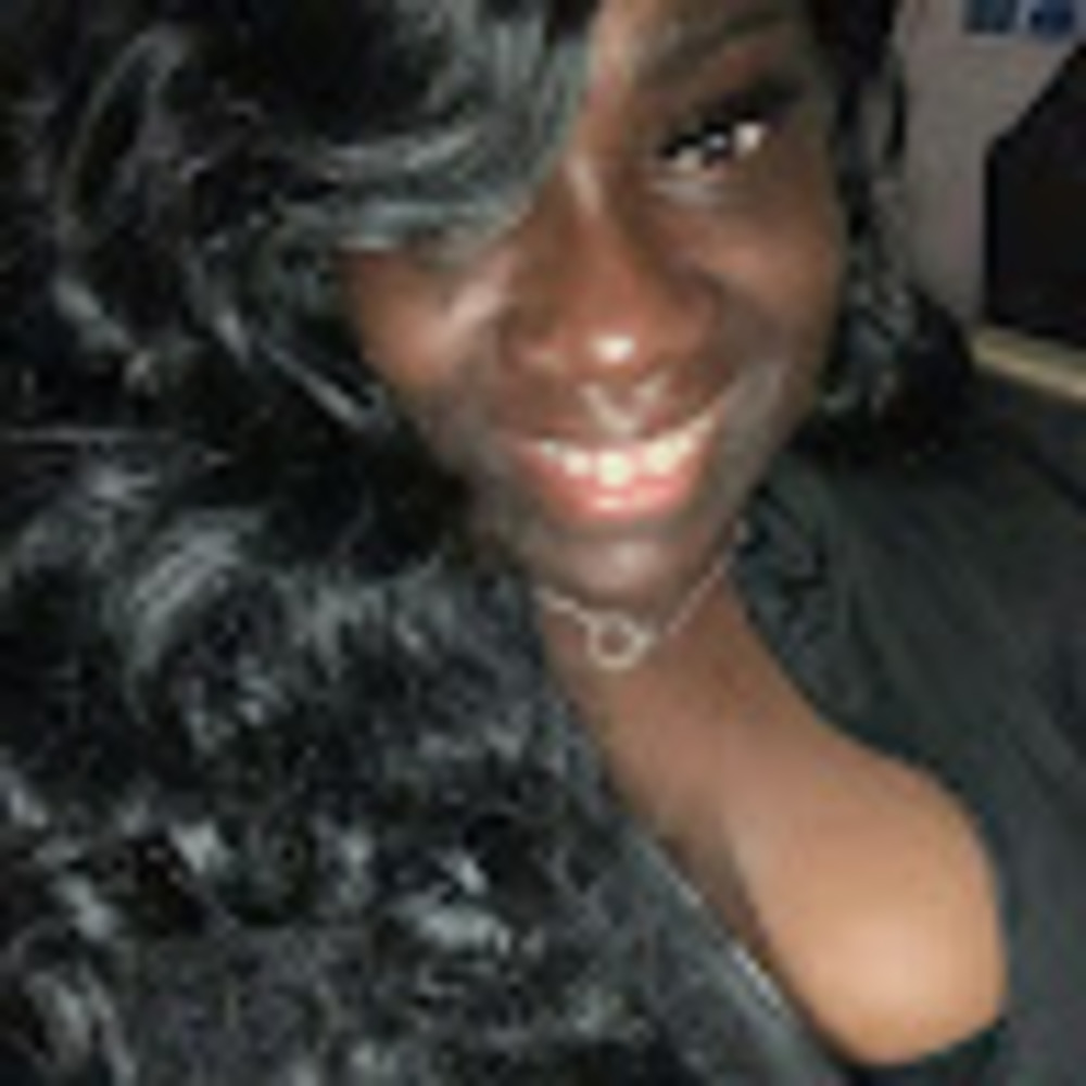Meet your Posher, Tiffany